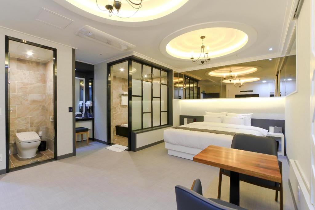 City Hotel G&G Пусан Экстерьер фото